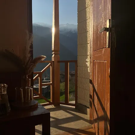 Tsukimi Homestay, Naggar, Manali Nagar  Exterior photo