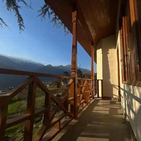 Tsukimi Homestay, Naggar, Manali Nagar  Exterior photo
