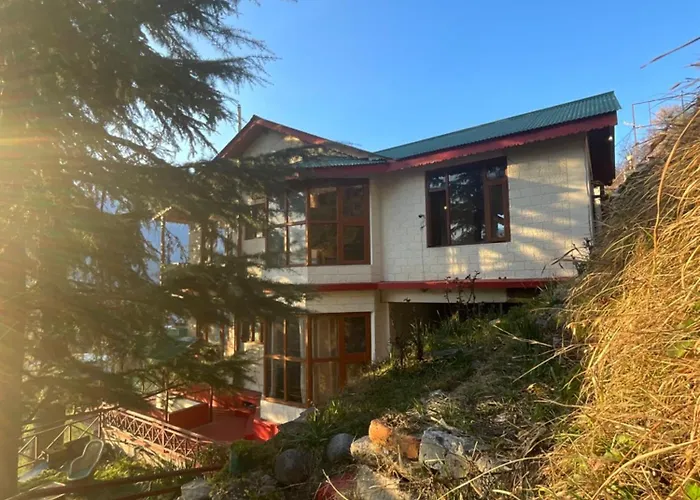 Tsukimi Homestay, Naggar, Manali