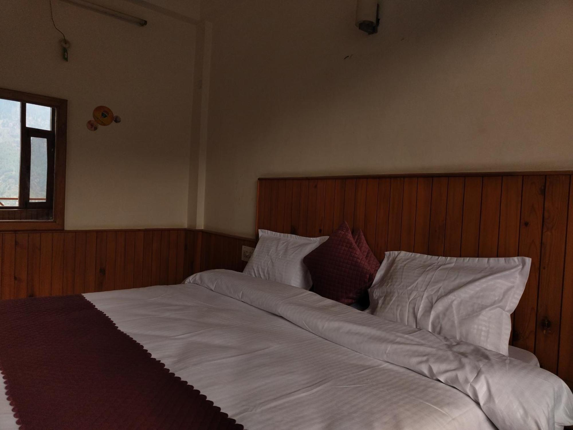 Tsukimi Homestay, Naggar, Manali Homestay Nagar (Himachal Pradesh)