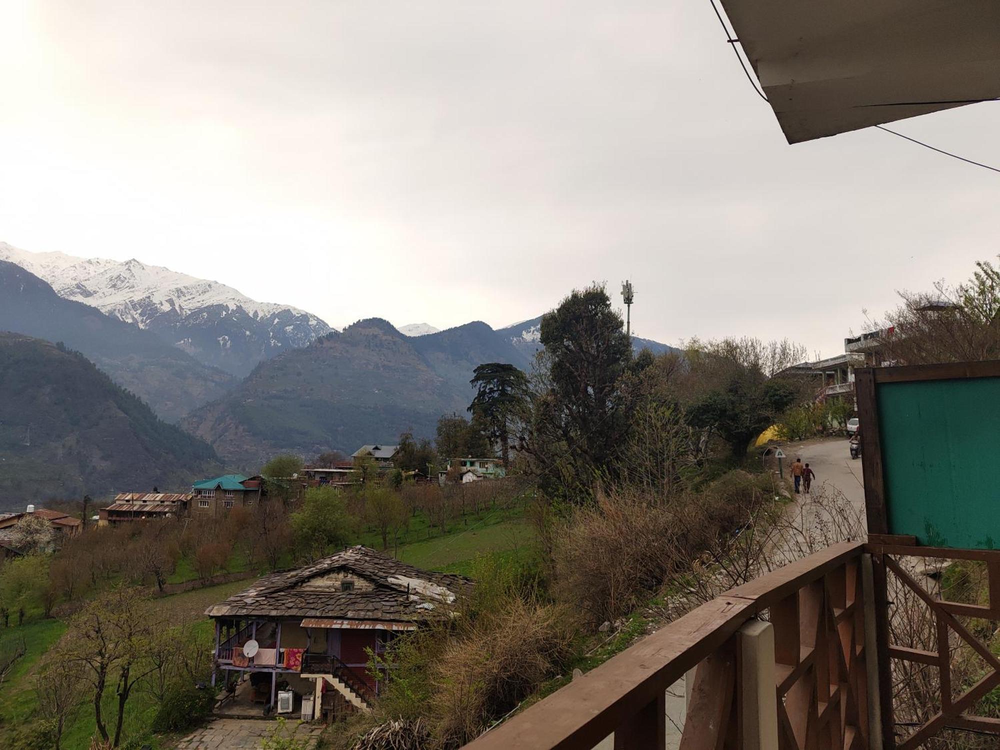 Tsukimi Homestay, Naggar, Manali * Nagar (Himachal Pradesh)
